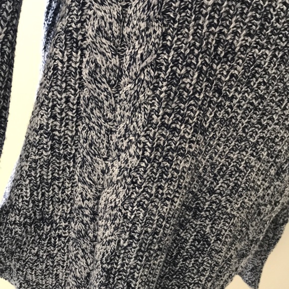 Lint Xin Sweater Sz OS Cable Grey Blk Hea. NWT - Picture 6 of 9